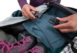 The two internal compression straps ensure the security of the load